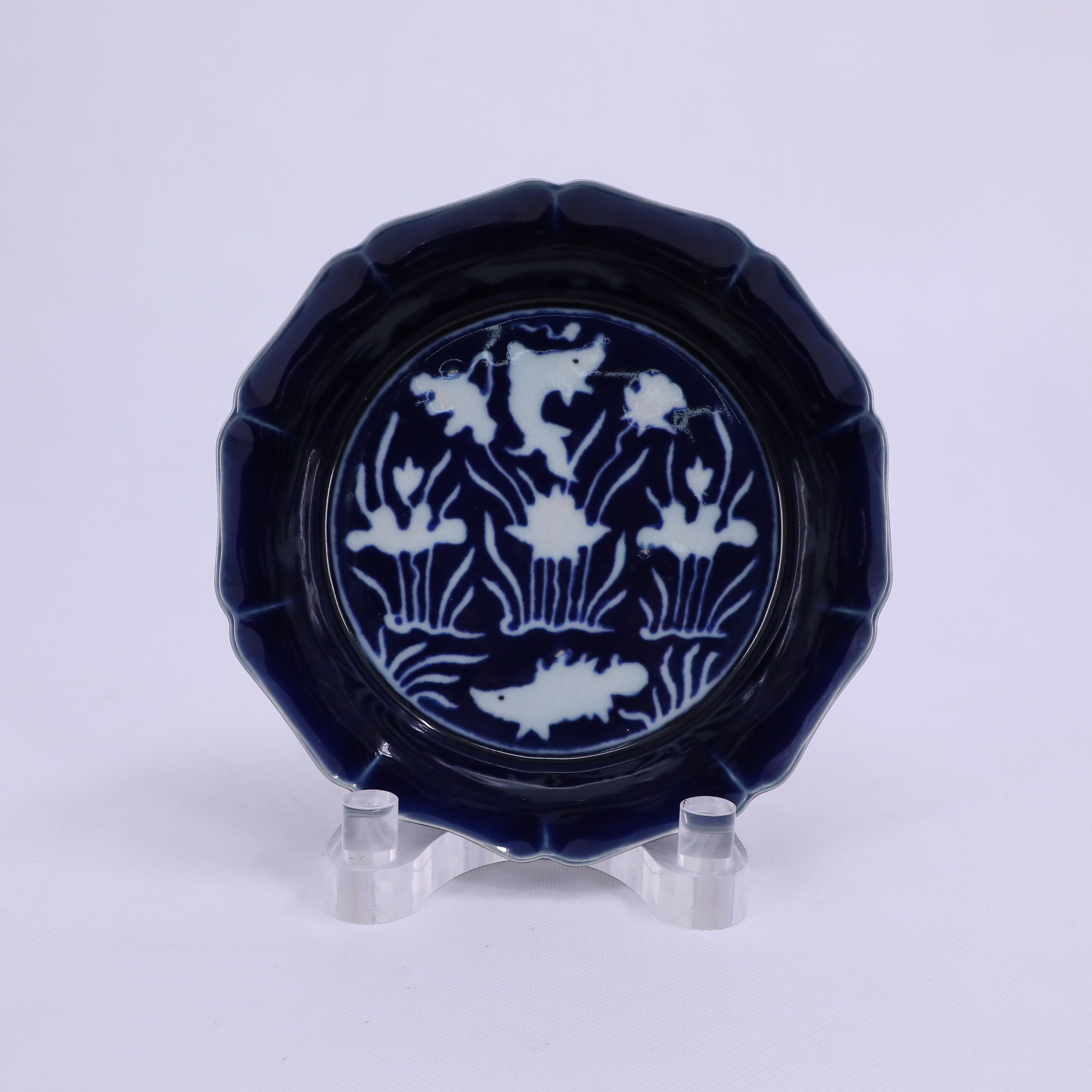 古陶瓷/宝石兰留白暗刻鱼藻纹洗LOT5246