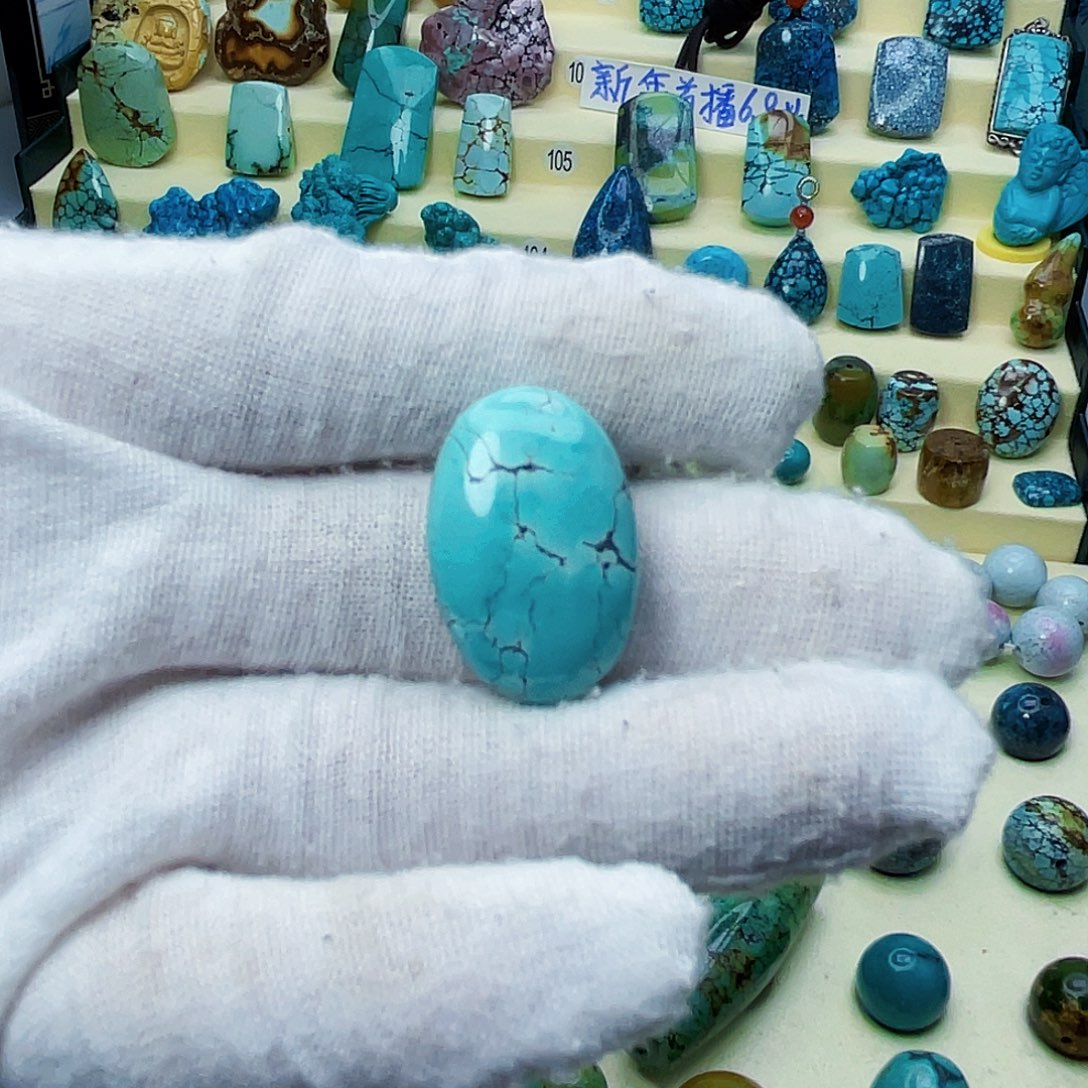 绿松石颈饰未镶嵌