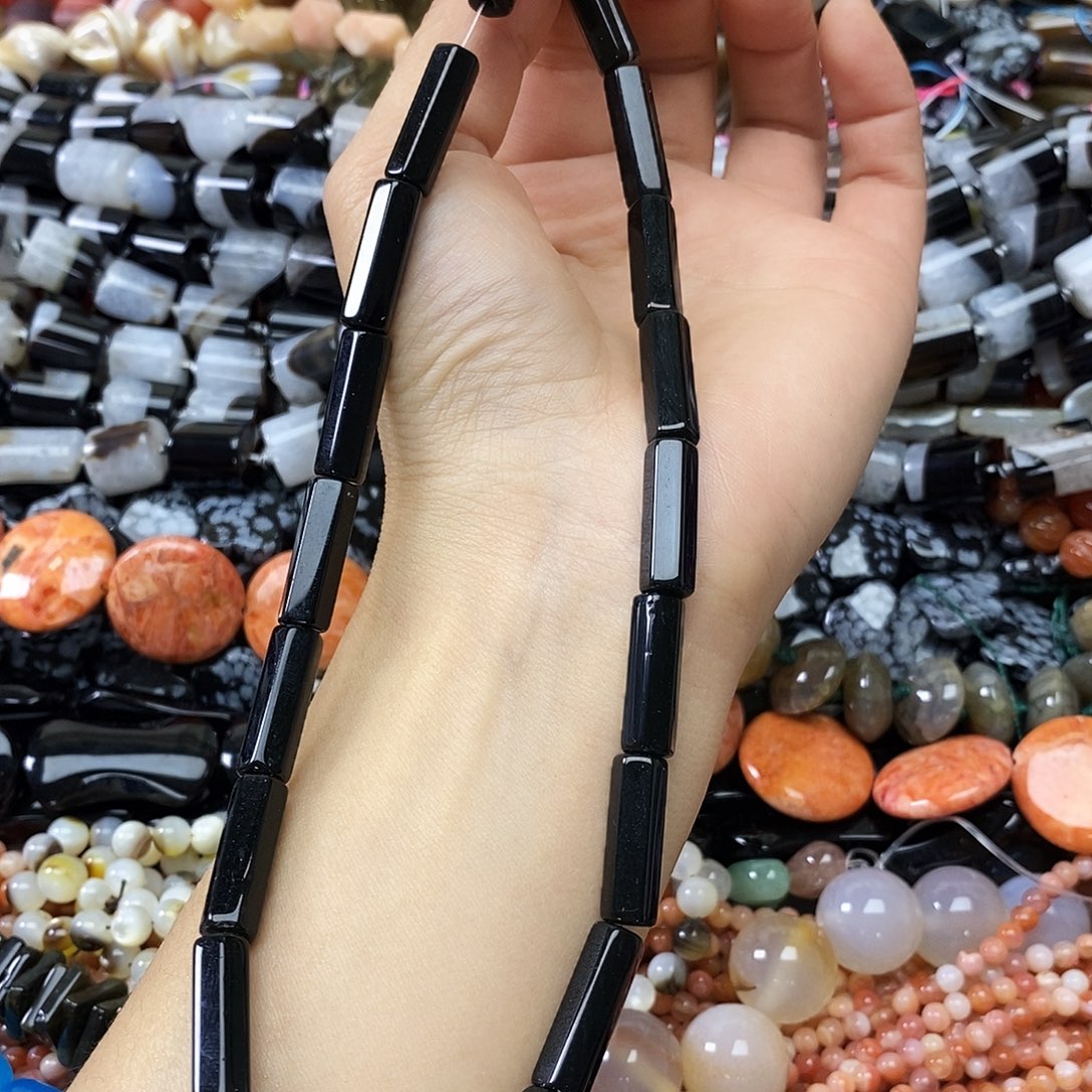 玛瑙/玉髓未镶嵌珠宝半成品黑玛瑙一条