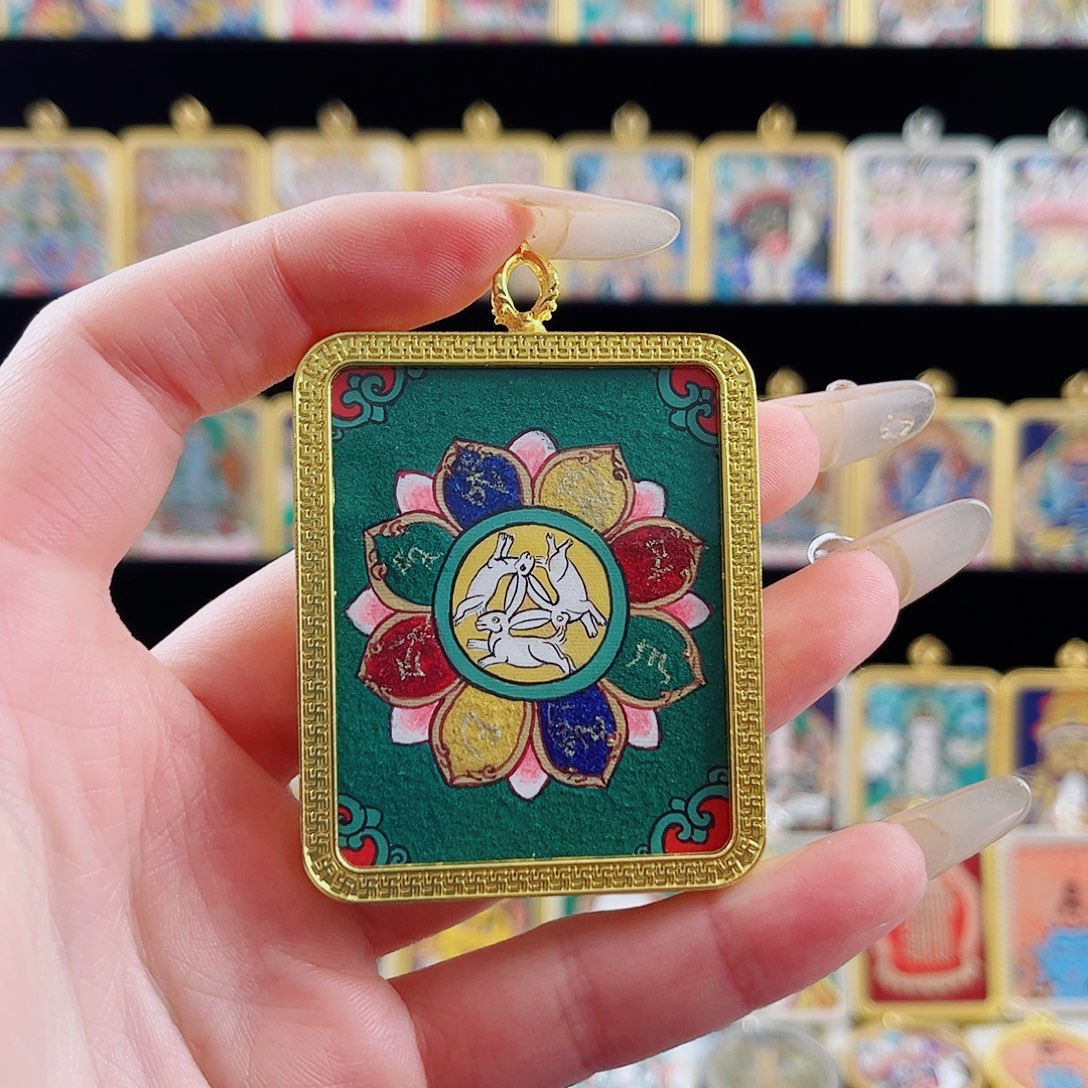 吊坠黄财神心咒纯手绘