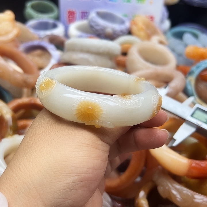 石英岩玉手镯未镶嵌旺*