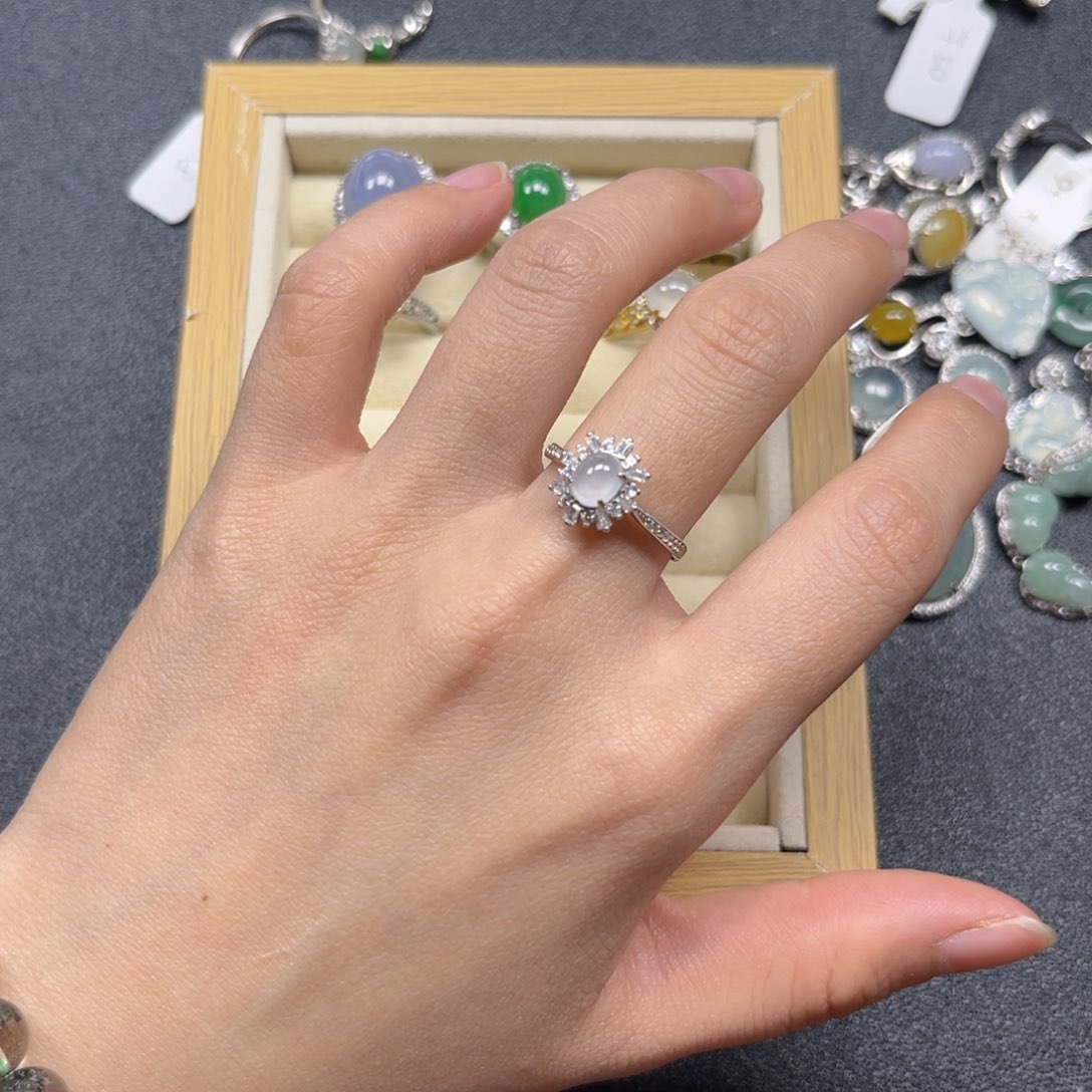 翡翠戒指银S925镶嵌翡翠蛋面戒指