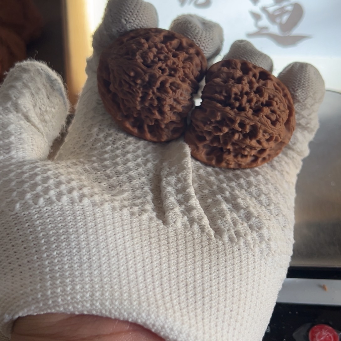 文玩核桃吊坠赵喜满 44 47g