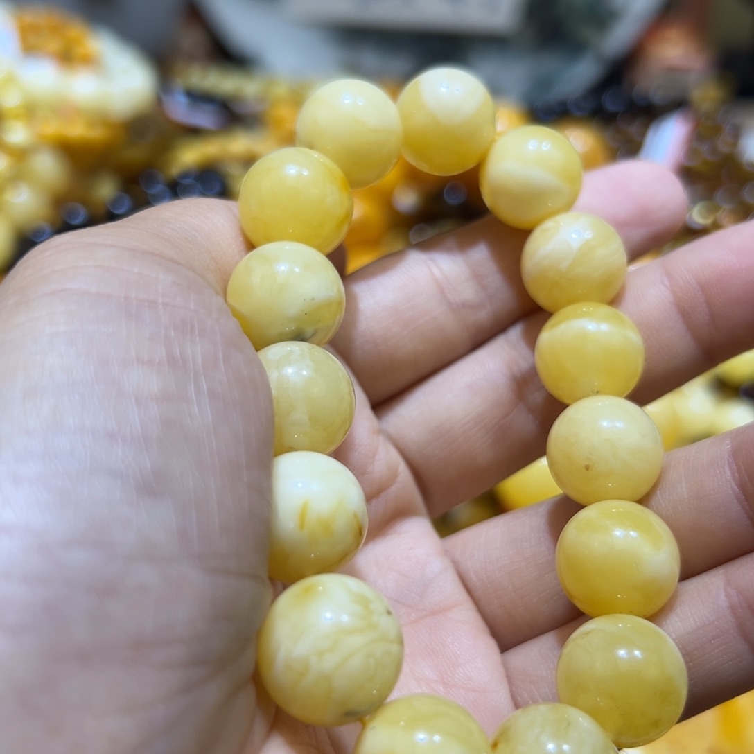 琥珀珠宝奇石未镶嵌