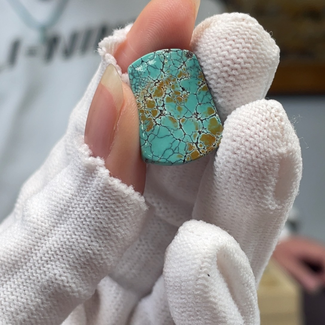 绿松石未镶嵌挂件