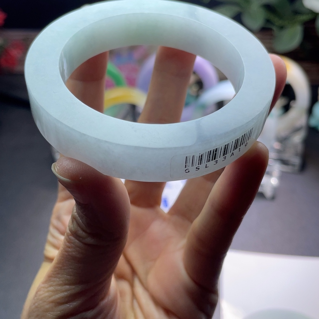洛***林定制翡翠未镶嵌翡翠