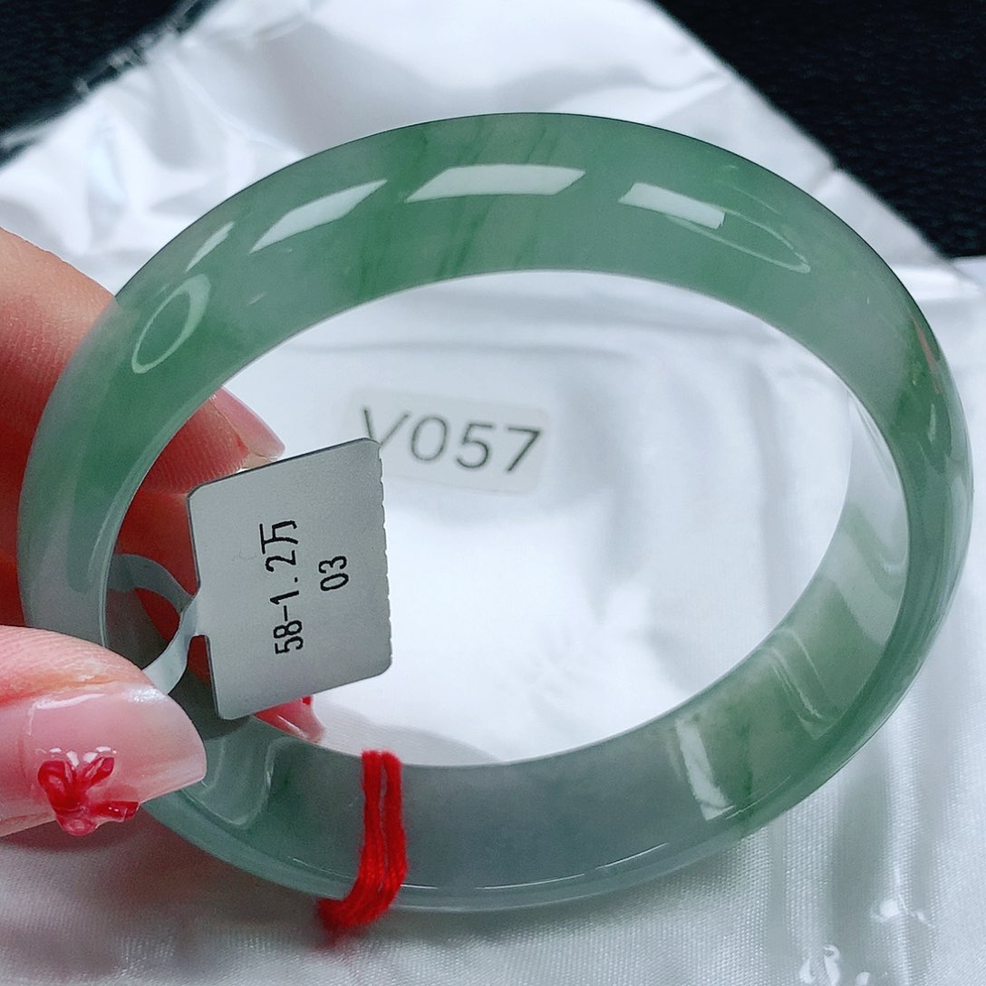 翡翠未镶嵌手镯天然缅甸a货翡翠