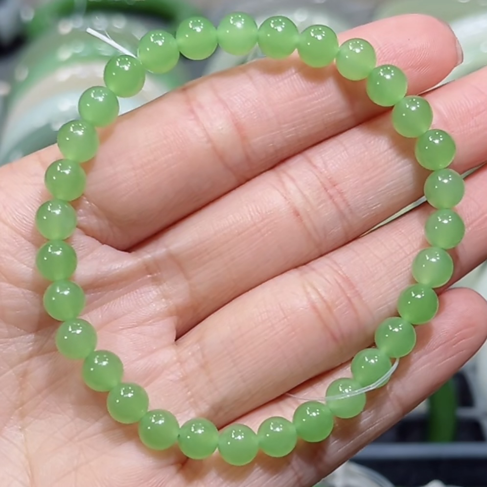 和田玉俄料碧玉苹果绿手串6mm