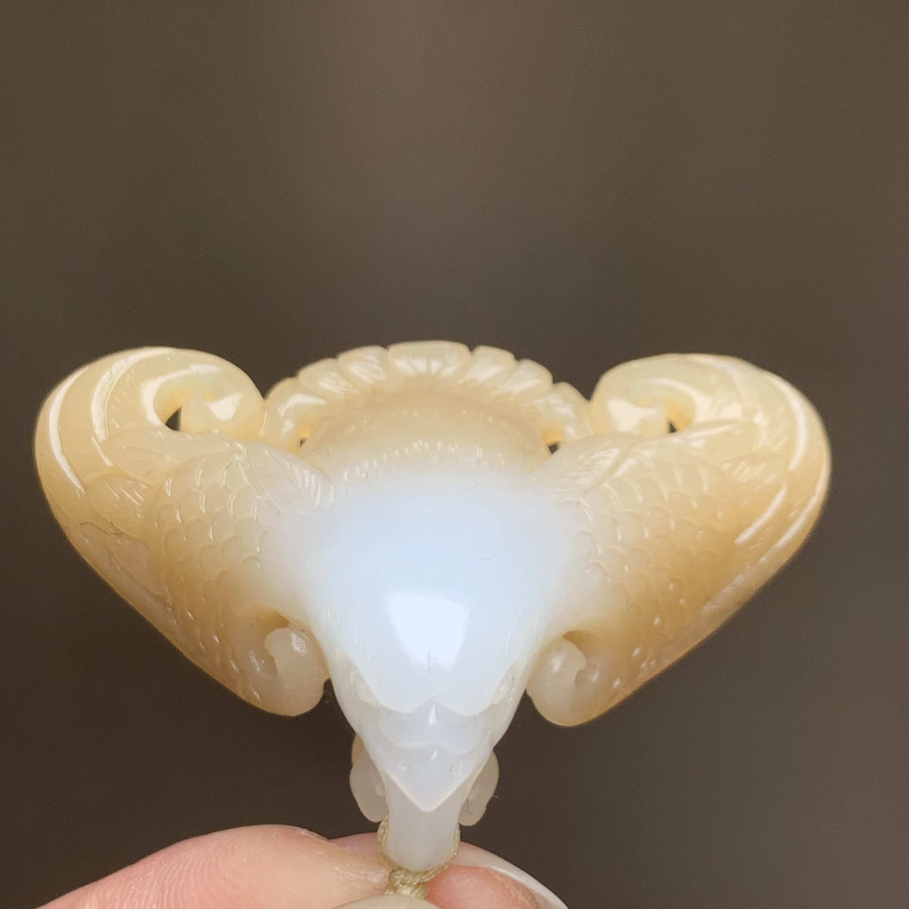 D1268珠宝玉石精选和田玉吊坠