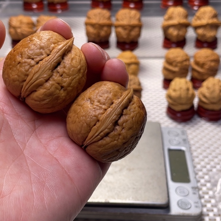 文玩核桃把件27粗筋大屁桃