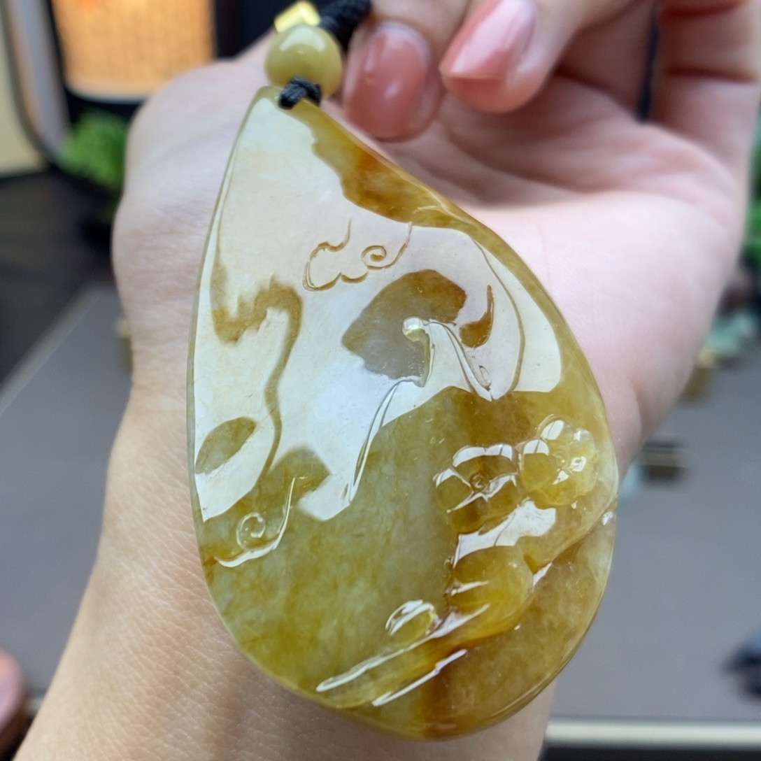 翡翠未镶嵌颈饰吊坠53