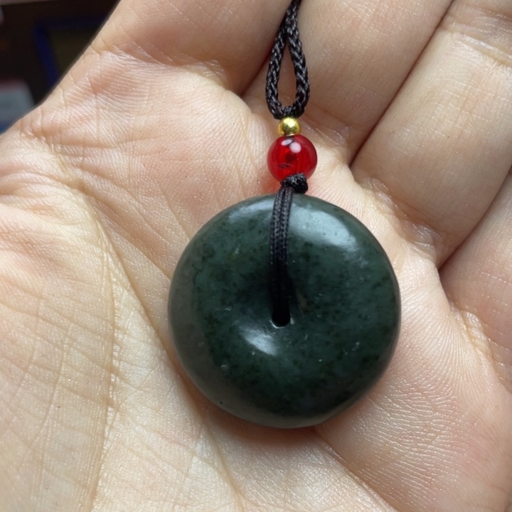 北****和田玉未镶嵌颈饰