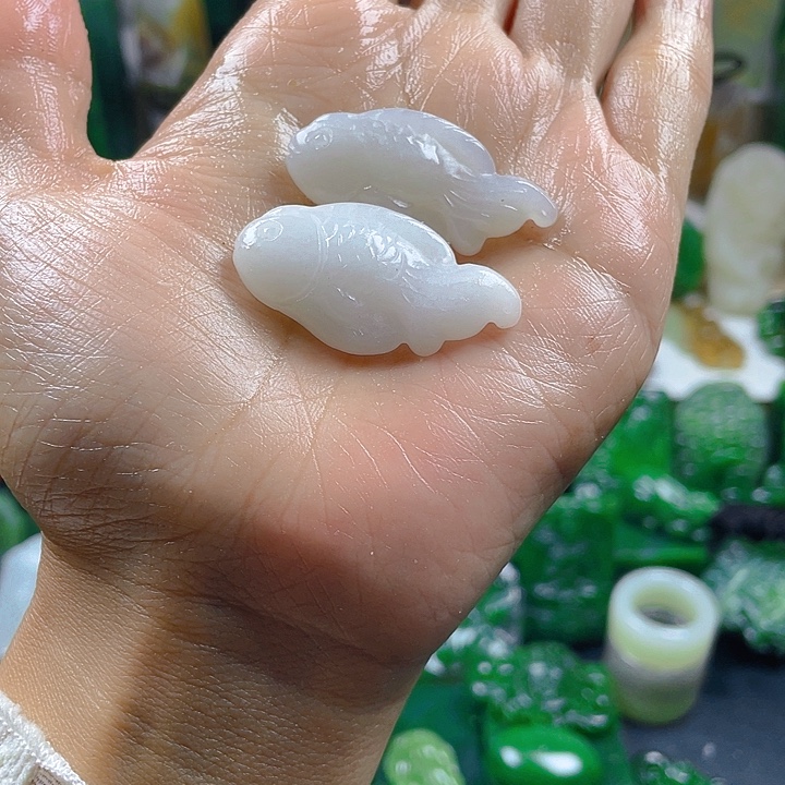 和田玉未镶嵌珠宝半成品