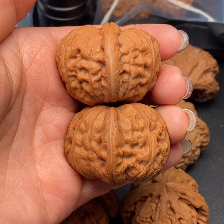 冬***雨文玩核桃吊坠平谷元宝