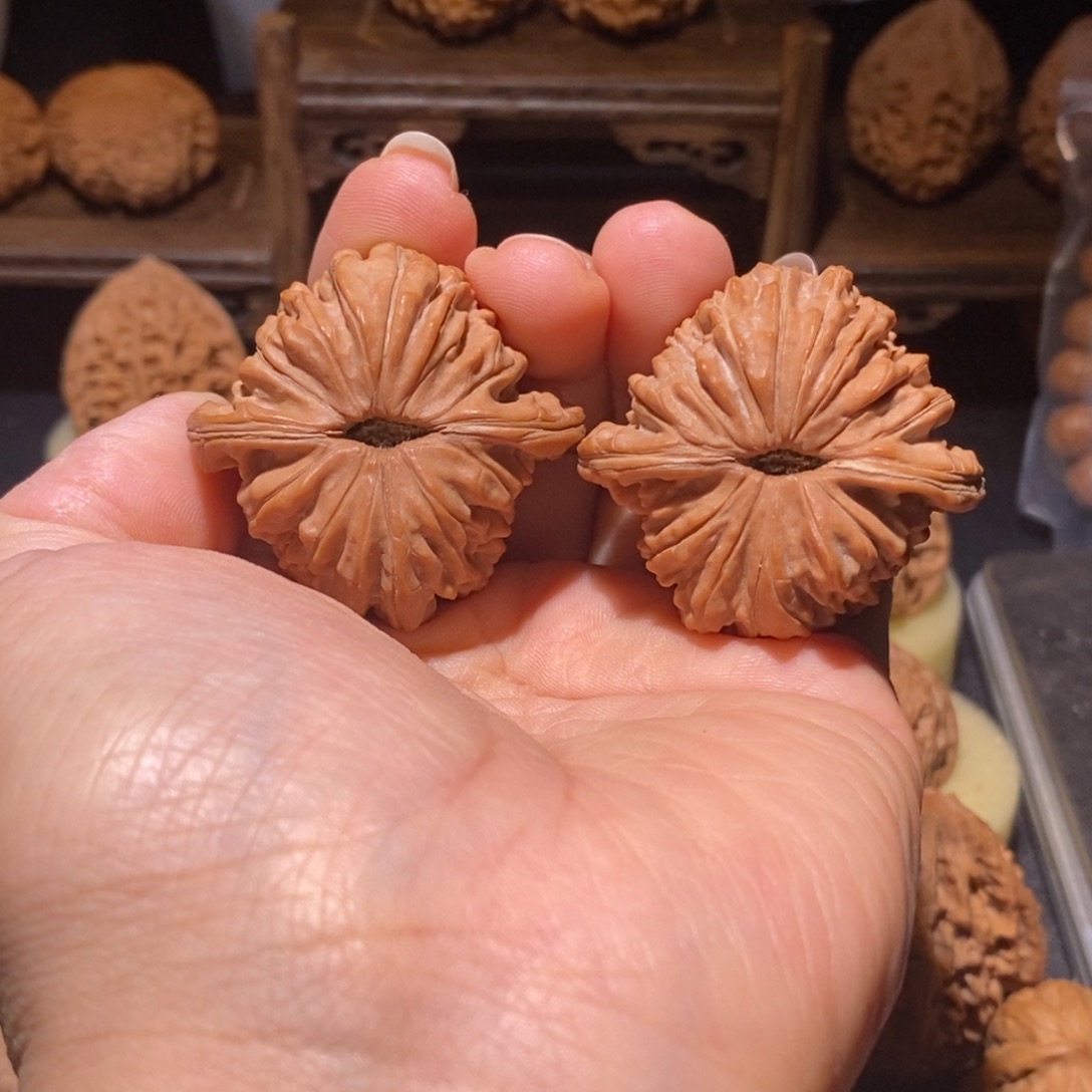 文玩核桃吊坠四座楼