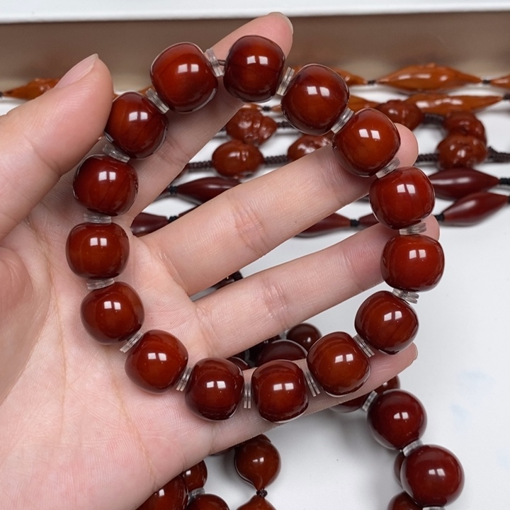 时***倾橄榄核雕刻工艺的发展