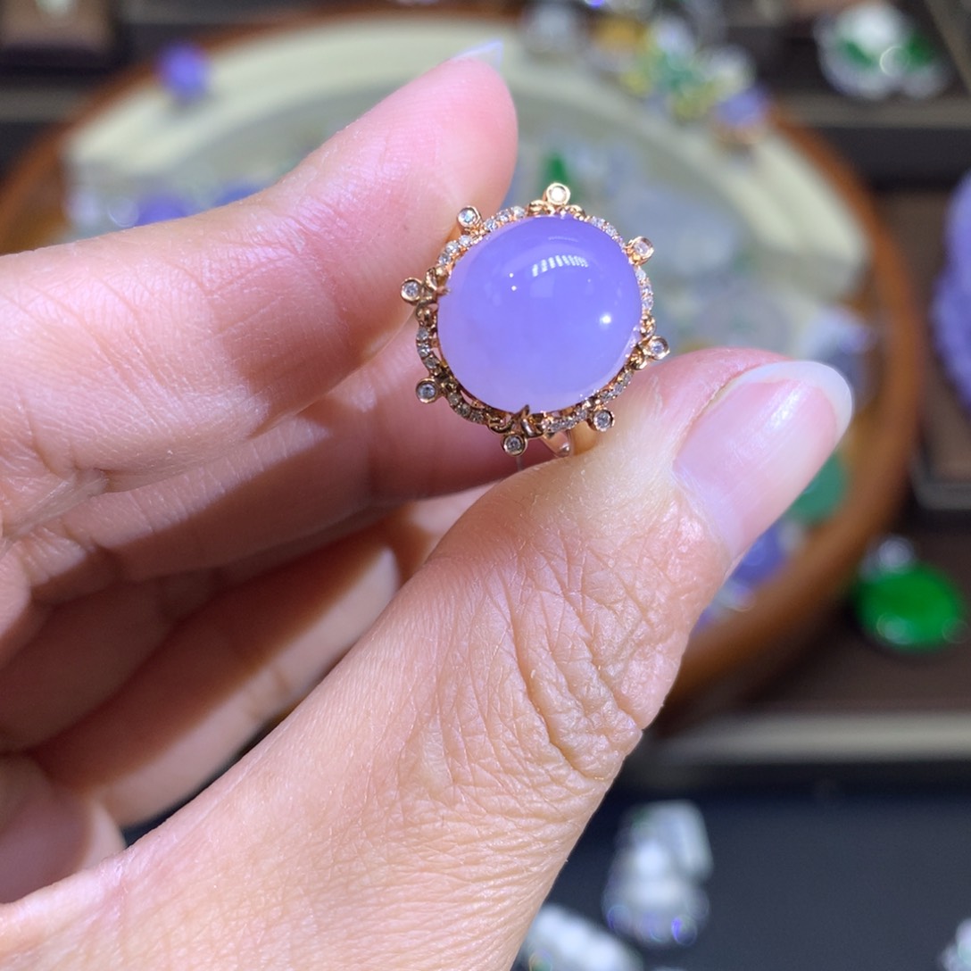 翡翠戒指18K金镶嵌翡翠