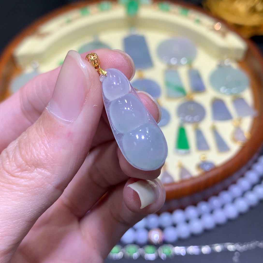 翡翠吊坠(不含链)18K金镶嵌