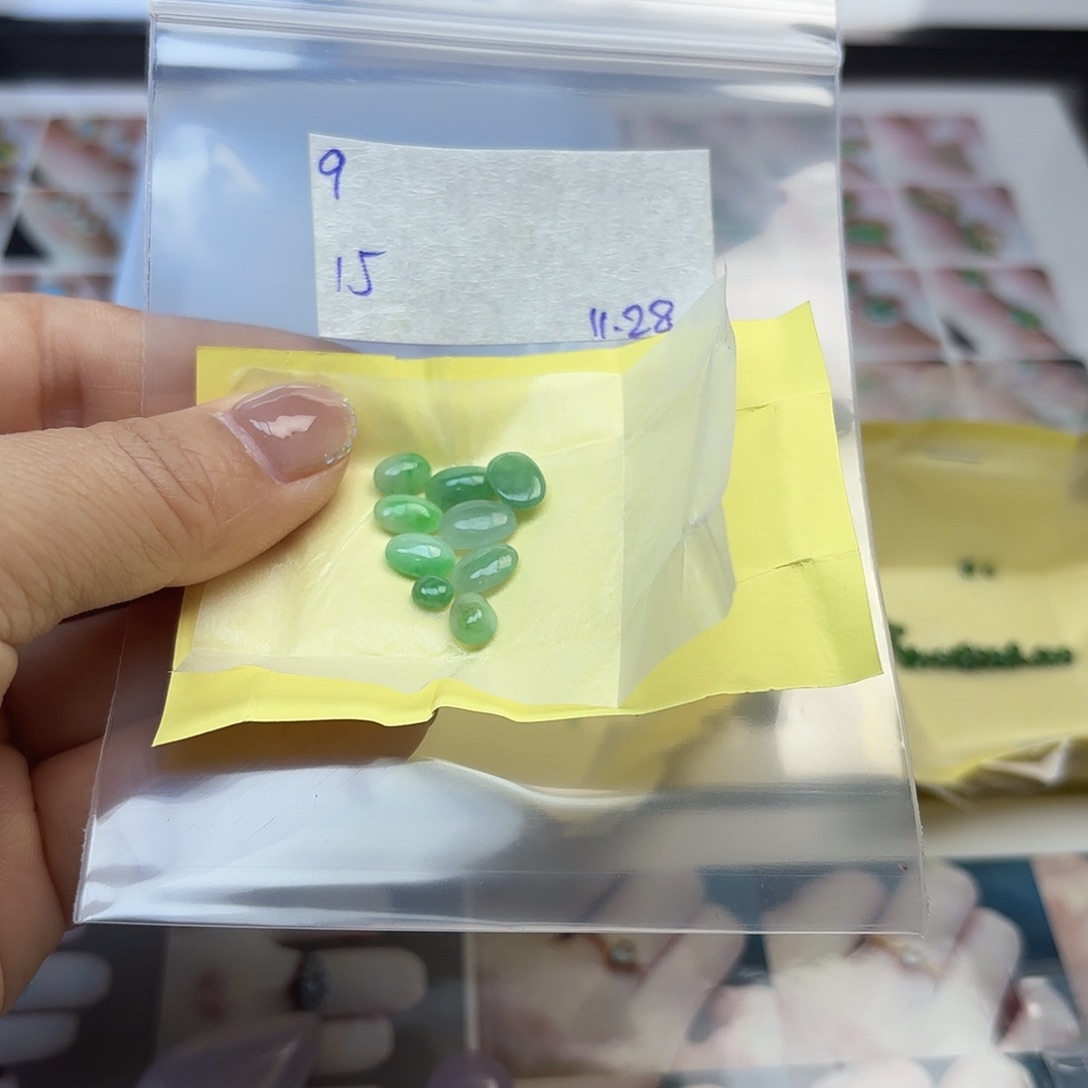 定制翡翠未镶嵌不退