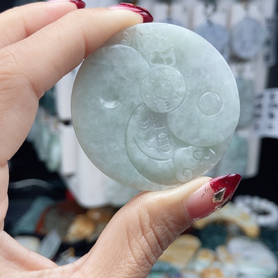 翡翠颈饰14K金镶嵌翡翠