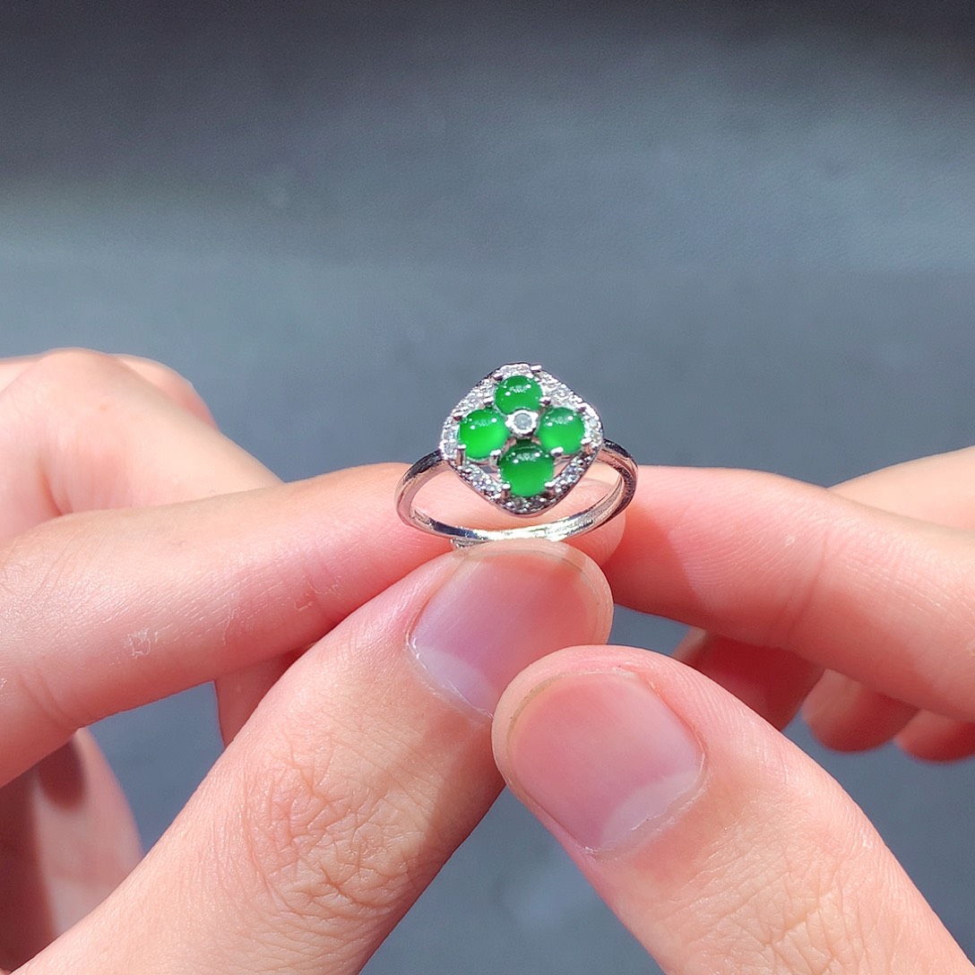 翡翠戒指未镶嵌翡翠