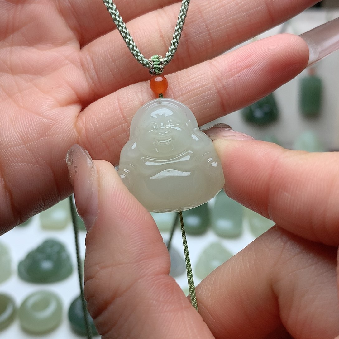 东陵石挂绳未镶嵌