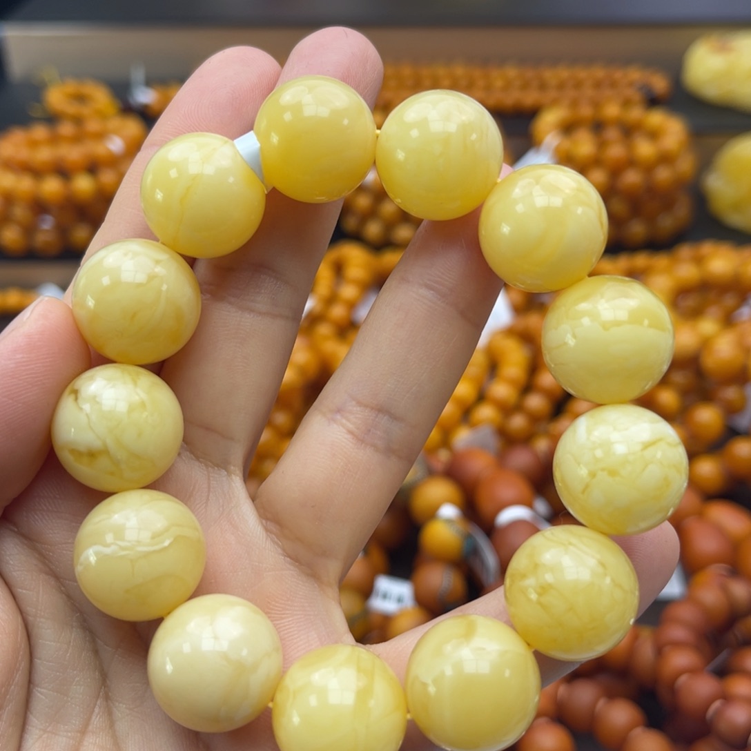 蜜蜡珠宝奇石未镶嵌