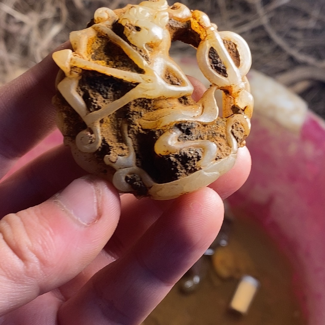 快***后和田玉（糖玉）未镶嵌颈饰