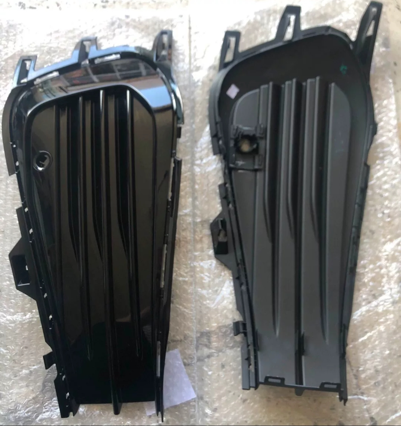 大众23-25款速腾原厂下中网雾灯框 原厂正品