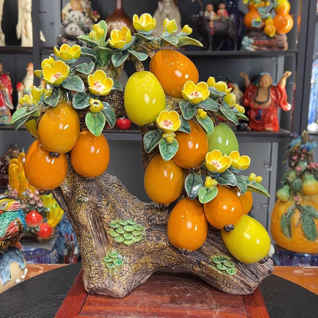 枇杷陶瓷作品陶瓷艺术作品