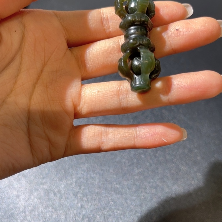 和田玉（青玉）未镶嵌颈饰?****床