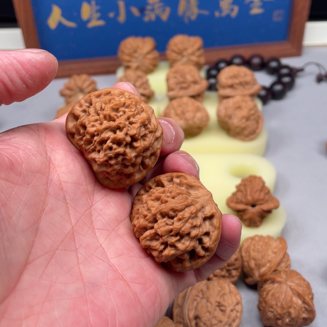 文玩核桃把件秦闷