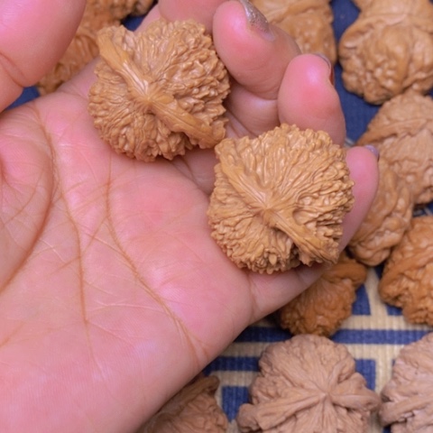 【闪购商品】文玩核桃吊坠1*满天星40