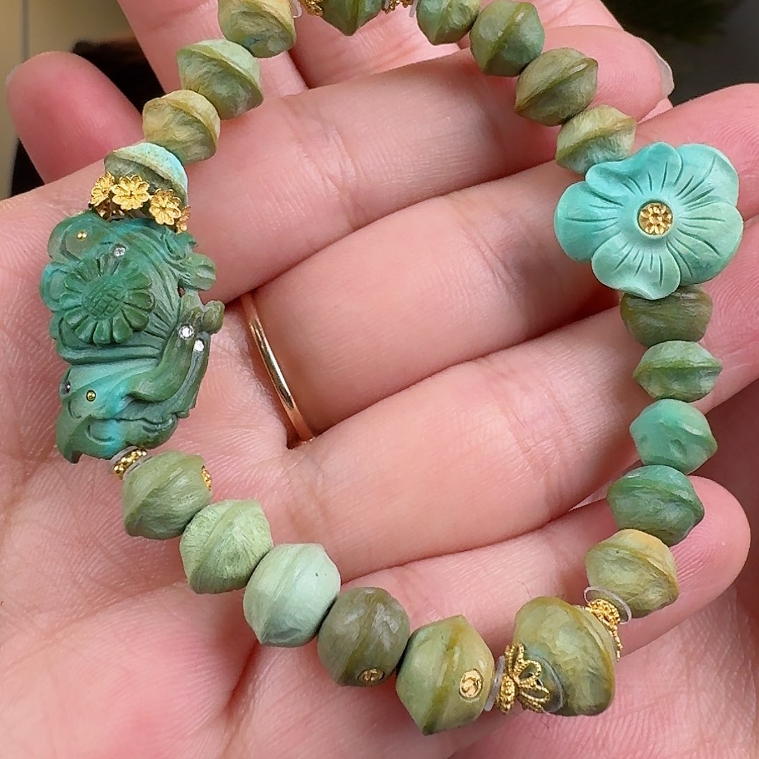 绿松石珠宝奇石18K金镶嵌