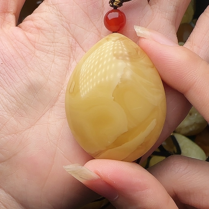 琥珀未镶嵌手链吊坠