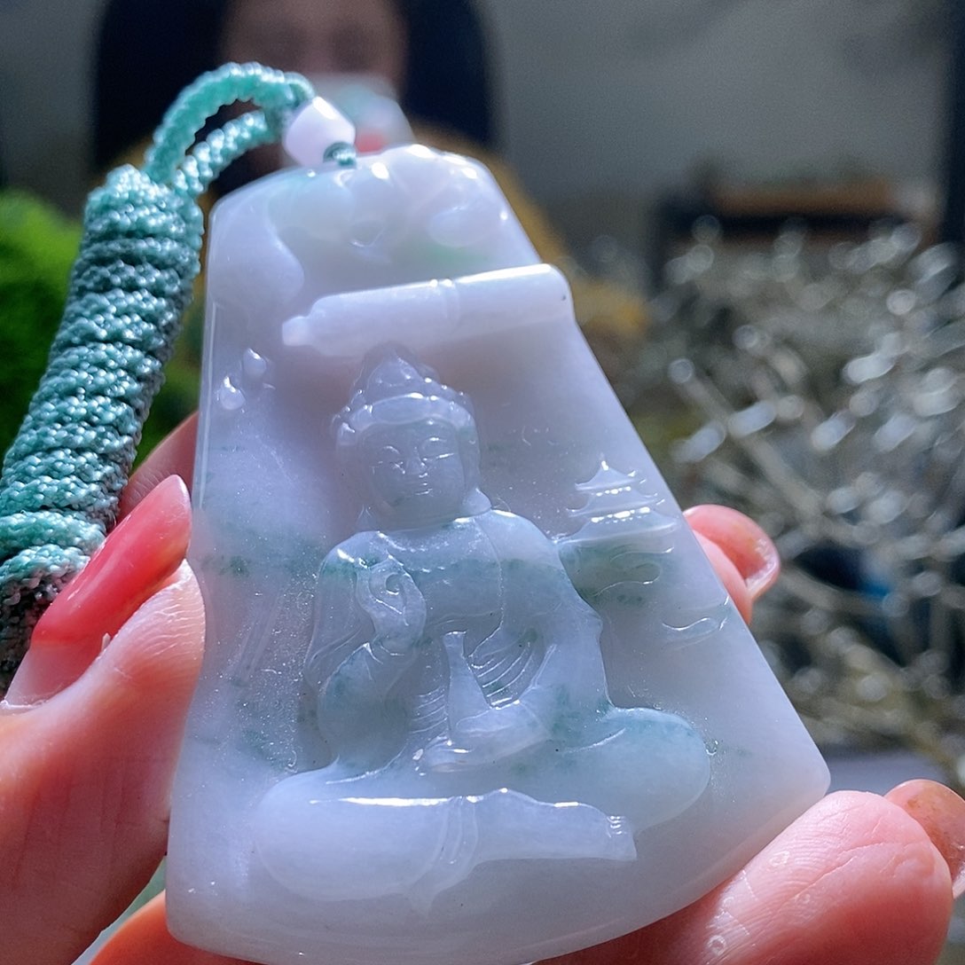 【闪购商品】翡翠未镶嵌颈饰观音