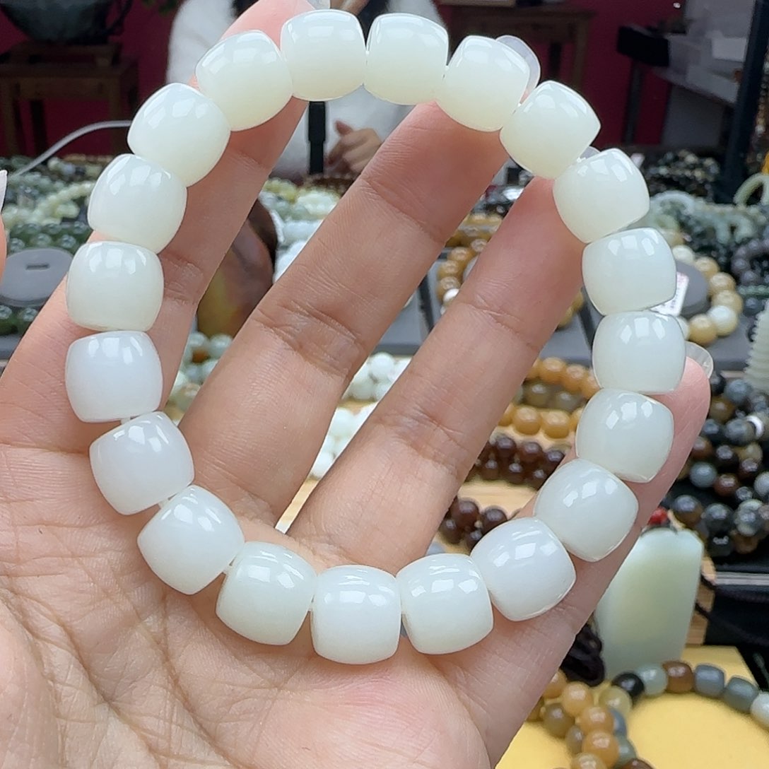 和田玉手链未镶嵌