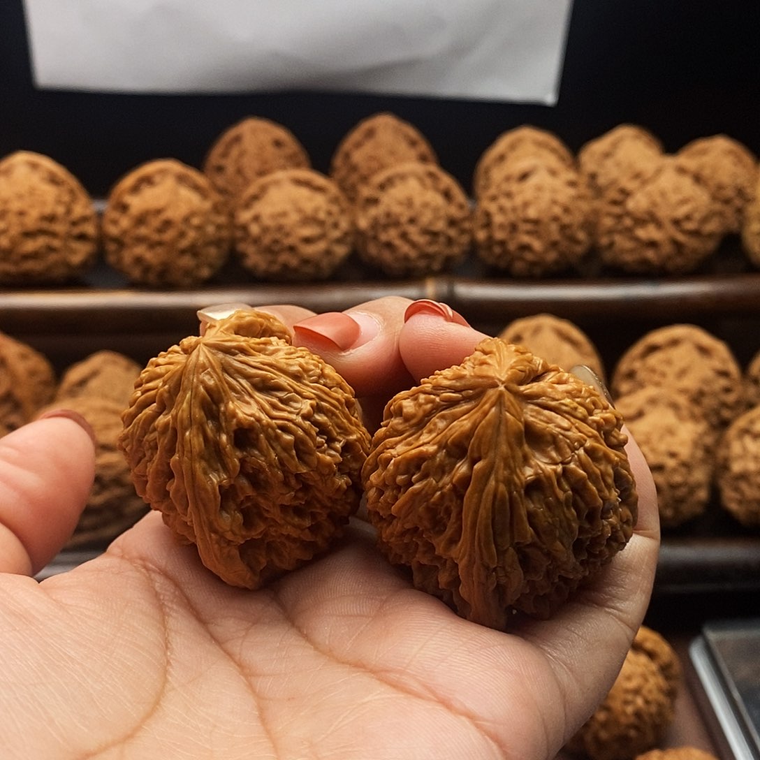 文玩核桃吊坠南疆831尺38