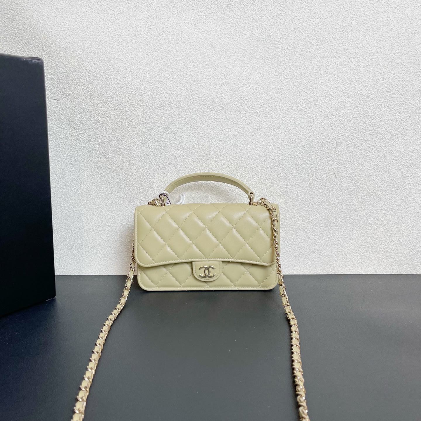 95新 Chanel/香奈儿 98新 奢总管/手提手机包/芯片