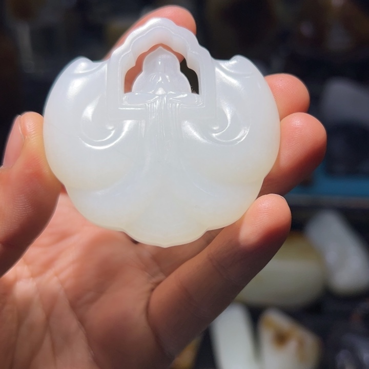 和田玉（白玉）车挂未镶嵌