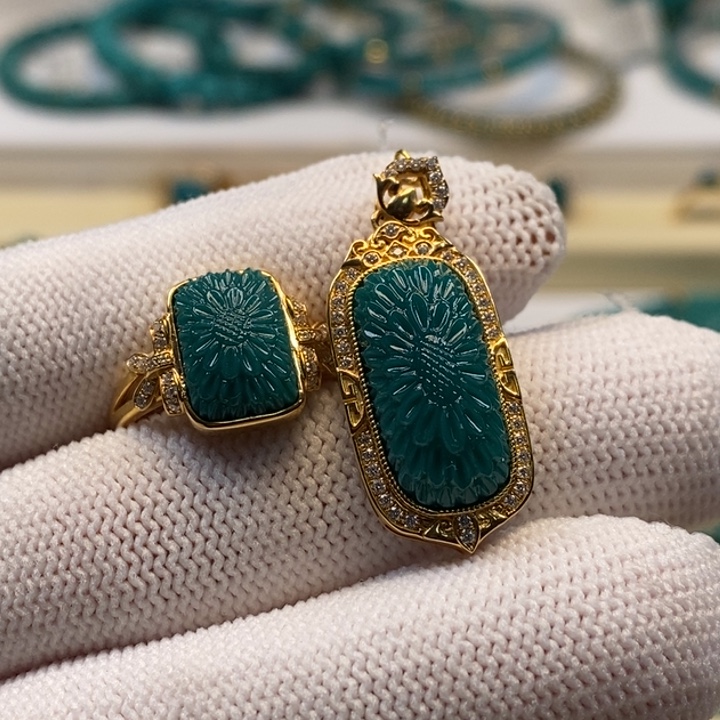 绿松石珠宝奇石18K金镶嵌A657A658