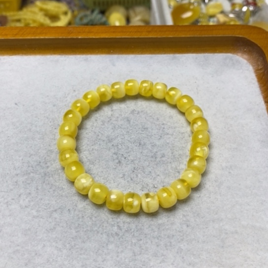 蜜蜡裸石未镶嵌手串