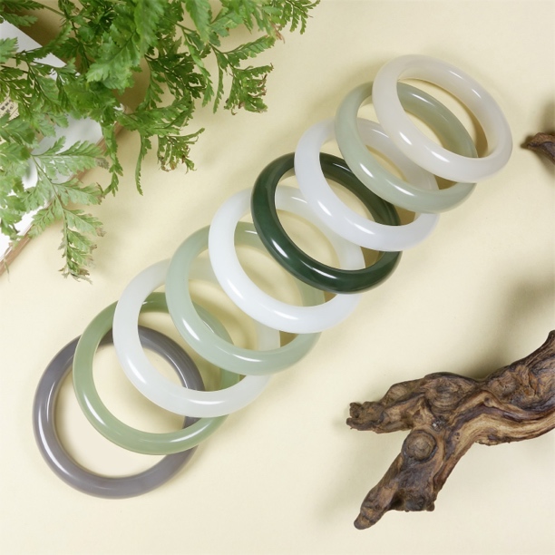 1200和田玉手镯多样性发 拍一发一 联系客服后颜色相同在下单