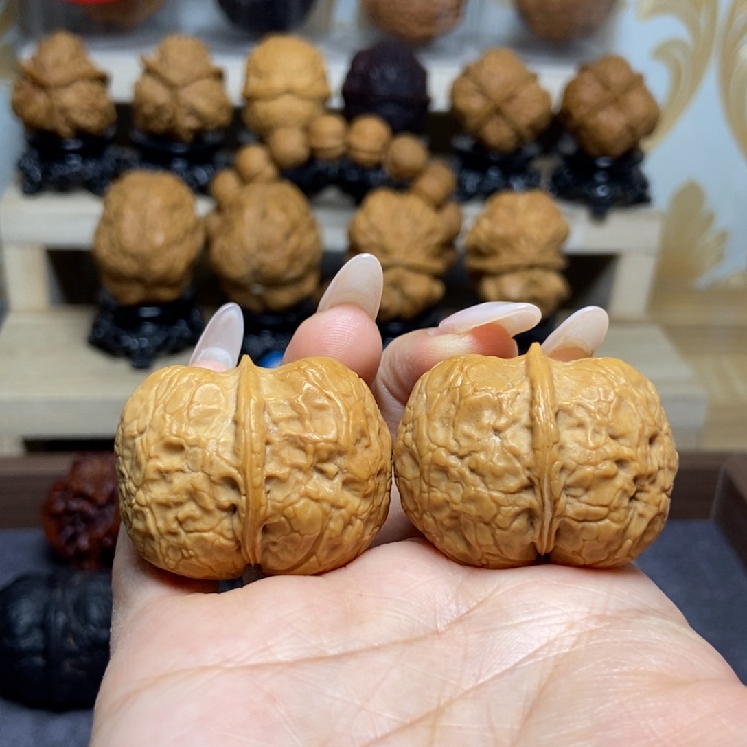 桃核吊坠7…………37mm