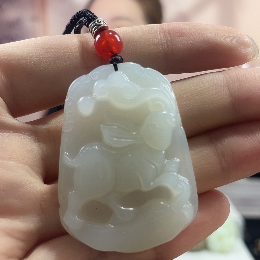 蛇纹石玉未镶嵌吊坠(赠链)