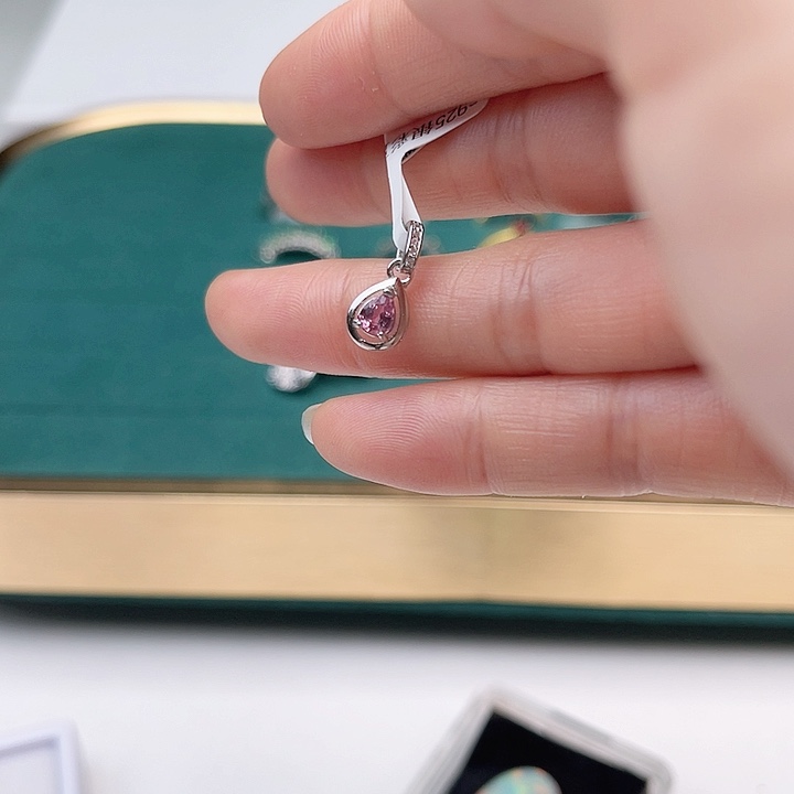 蓝宝石颈饰银S925镶嵌吊坠