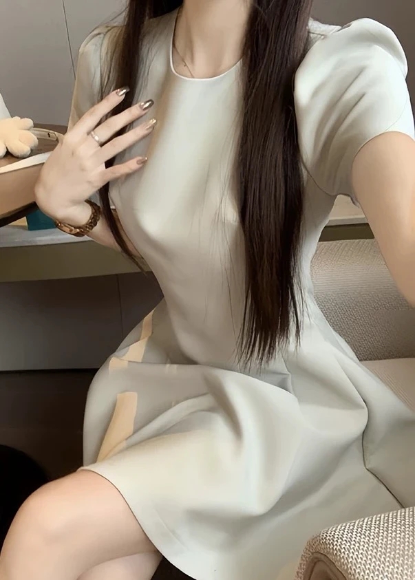 5号四季爆款百搭女装（孤品样衣）慎重下单不喜勿拍