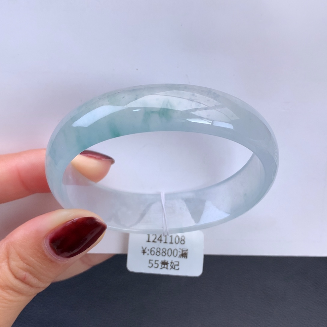 翡翠手镯未镶嵌高冰莹光飘花贵妃手镯（51正圈佩戴）