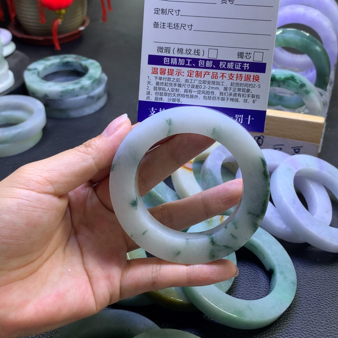 未镶嵌翡翠定制翡翠