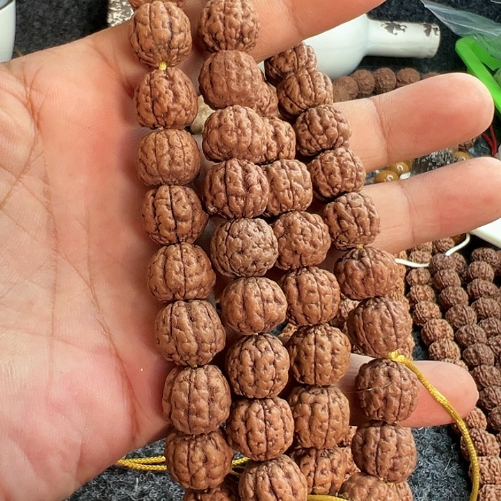 金刚菩提手串碧根果手持两条